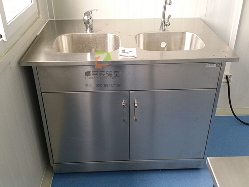 �����ʵ����̨��